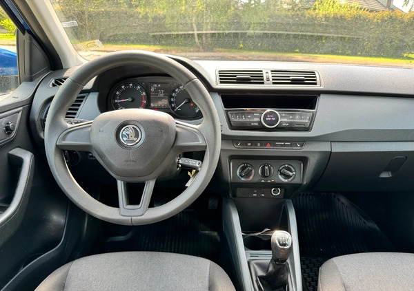 Skoda Fabia cena 29900 przebieg: 103000, rok produkcji 2017 z Świecie małe 407